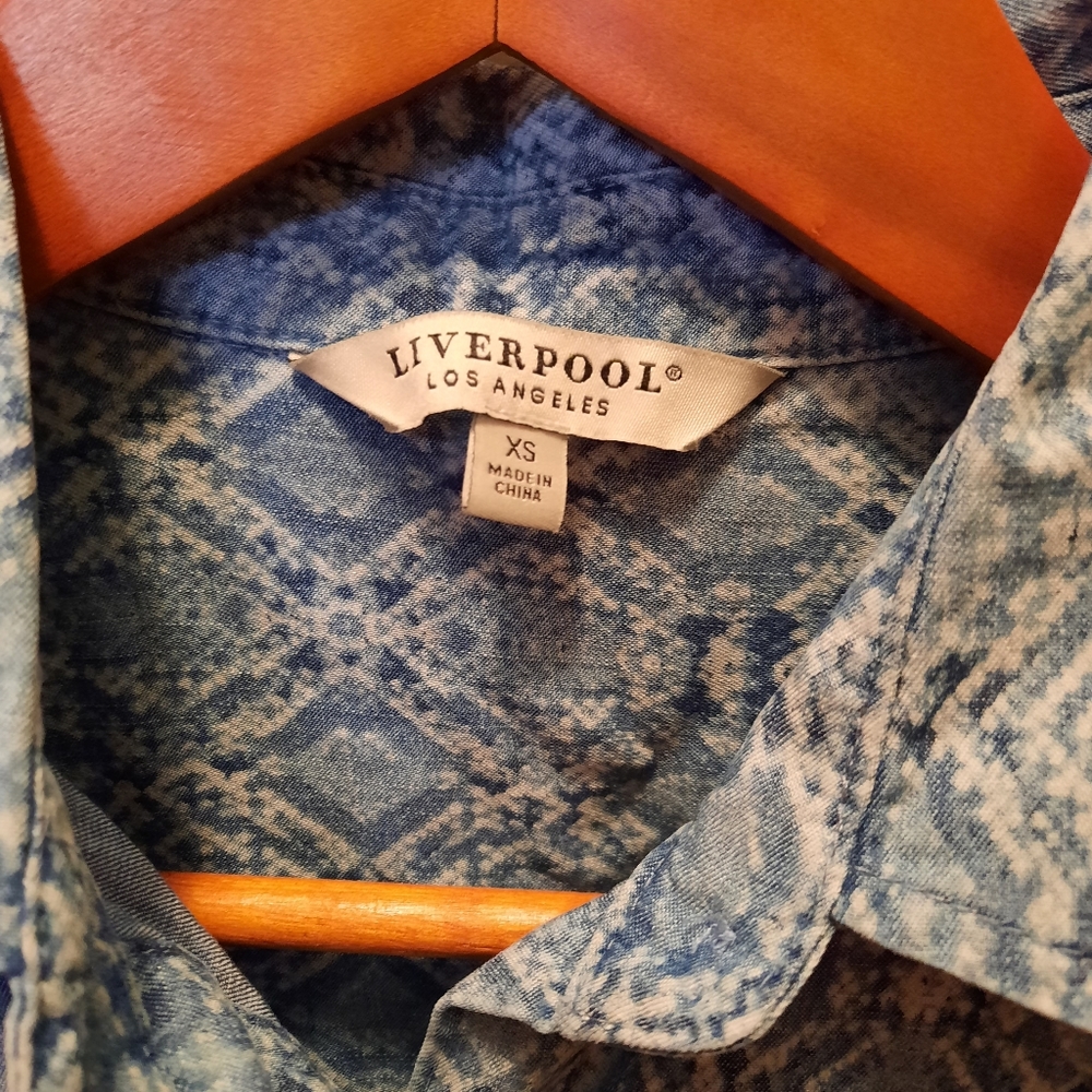 Liverpool Los Angeles Boxy Tie Front Shirt - Picture 6 of 6